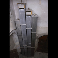 Von Stumphler 1782 hinzugefügte Principal 32'-Pfeifen C-E hinter der Orgel, heute stumm Alkmaar, Sint Laurenskerk, Von Stumphler 1782 hinzugefügte Principal 32'-Pfeifen C-E hinter der Orgel, heute stumm