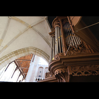 Seitlicher Blick vom Spieltisch auf den Prospekt der Chororgel Alkmaar, Sint Laurenskerk, Seitlicher Blick vom Spieltisch auf den Prospekt der Chororgel