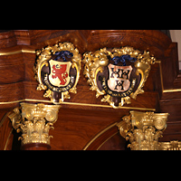 Ornamente / Wappen an der linken Prospektseite Gouda, Sint Janskerk - Grote Kerk, Ornamente / Wappen an der linken Prospektseite