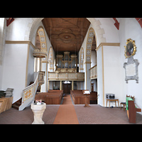 Rtha, St. Georgen, Innenraum in Richtung Orgel